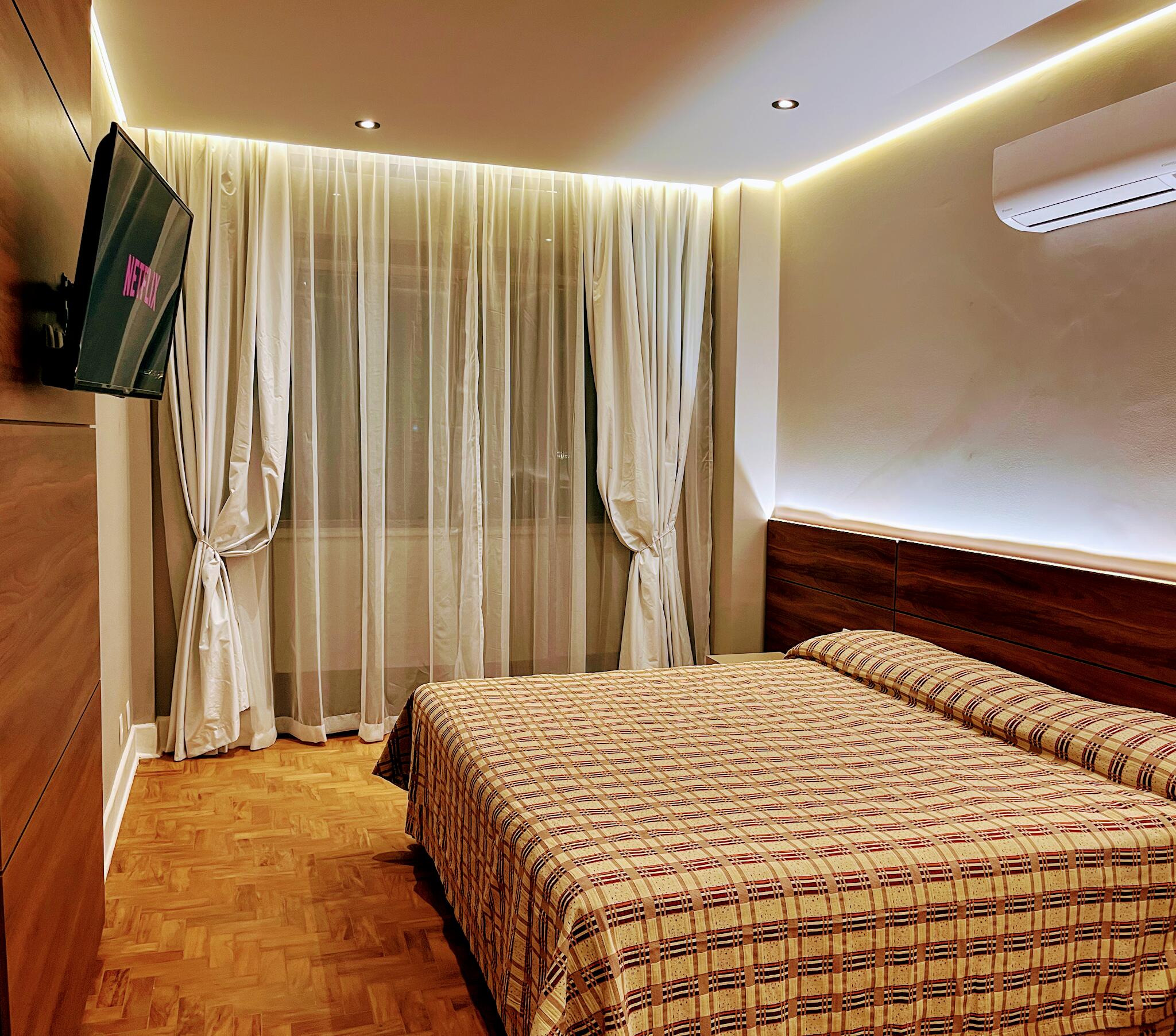 Hotel San Raphael